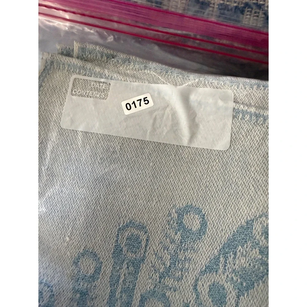 Vintage‎ Blue and White Peacock Damask Placemats Set of 4 Woven Textile 16x12